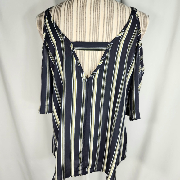 Sienna Sky Navy w/Yellow & White Stripes Short Sleeve Cold Shoulder Top Medium - Picture 5 of 9